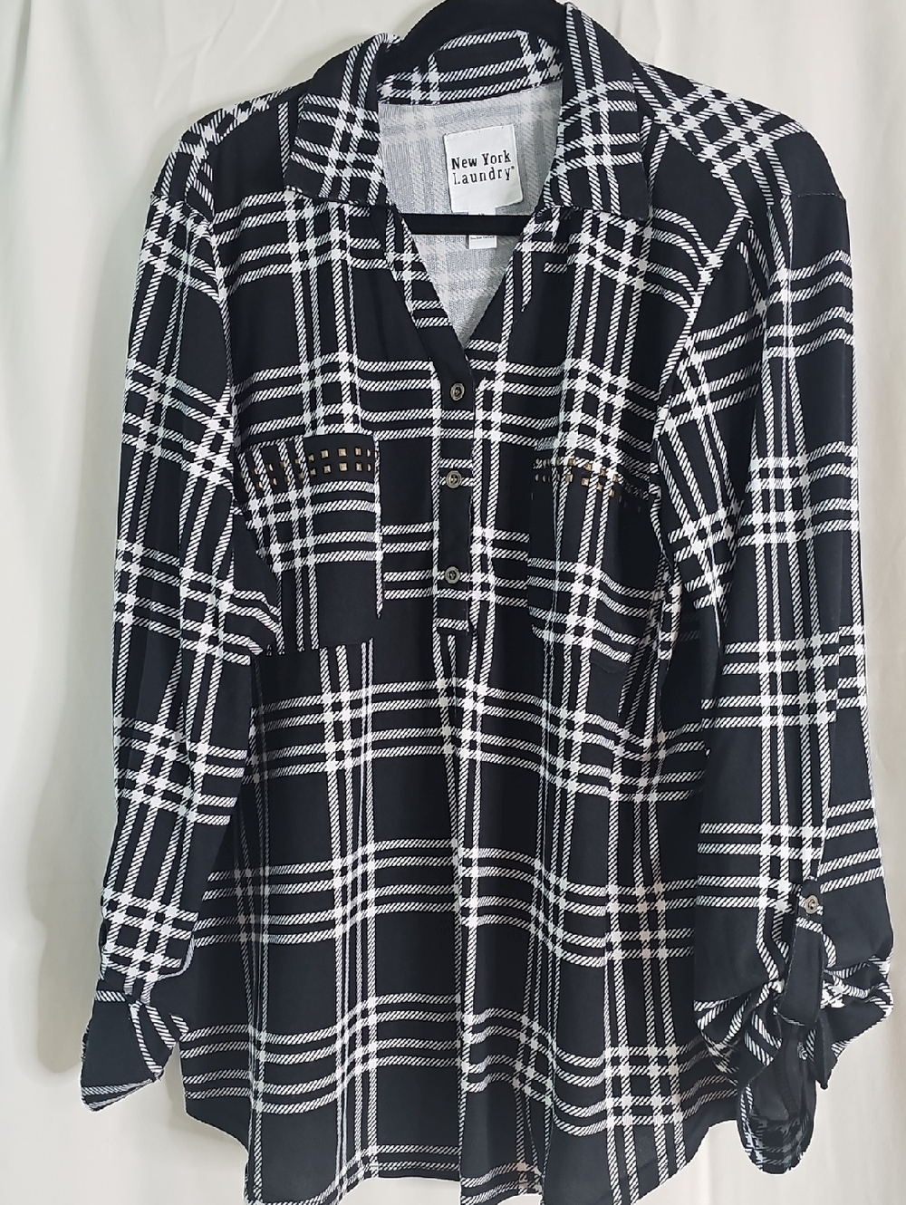 New York LaundryWomens' Black & White Plaid Button-Front Shirt